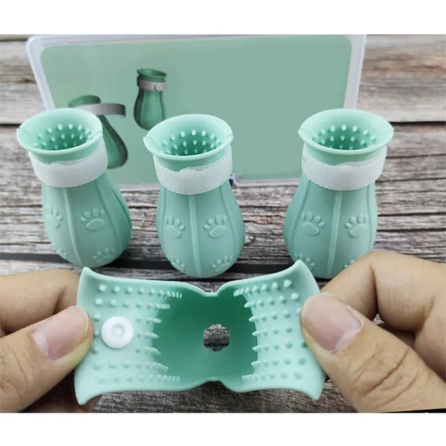 Cat Claw Protector – Adjustable Silicone Paw Covers for Safe Grooming & Scratch Prevention